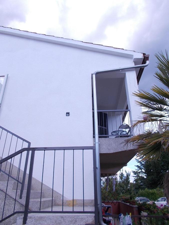 Apartment Oreskovic Крк Экстерьер фото
