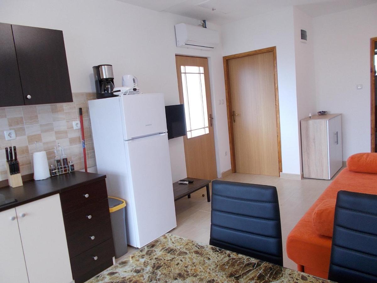 Apartment Oreskovic Крк Экстерьер фото