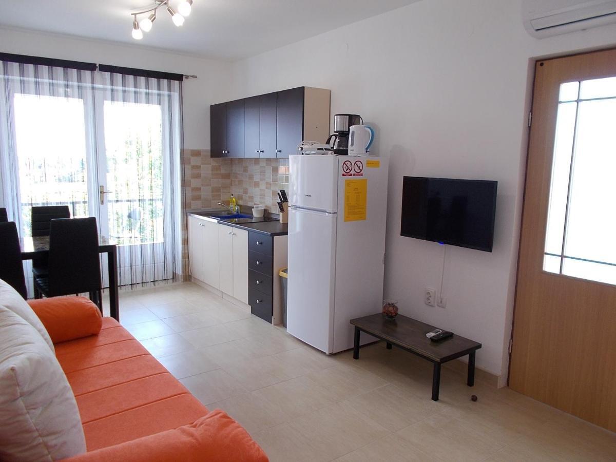 Apartment Oreskovic Крк Экстерьер фото